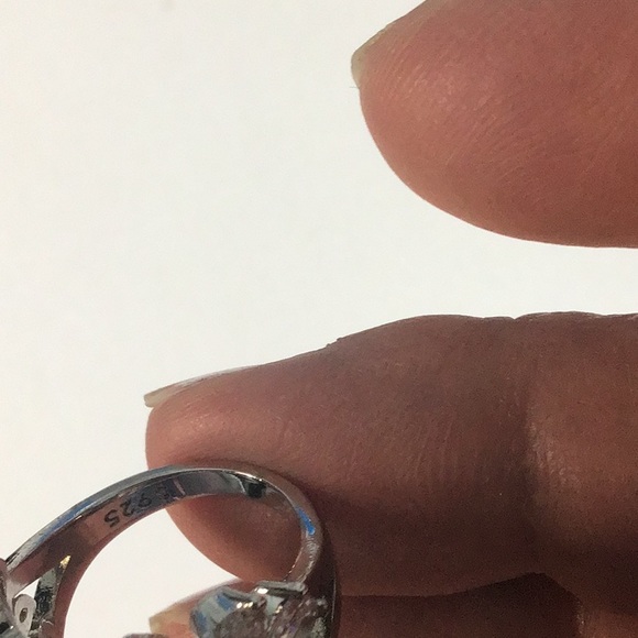 Crystal Flower Petal Ring S925 - Picture 11 of 12